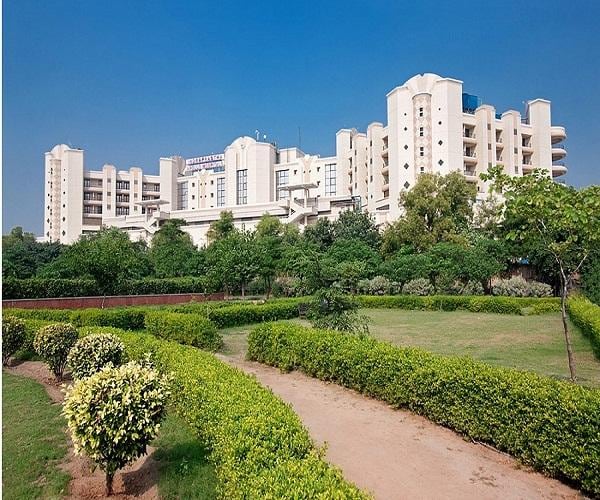 Indraprastha Apollo Hospitals New Delhi